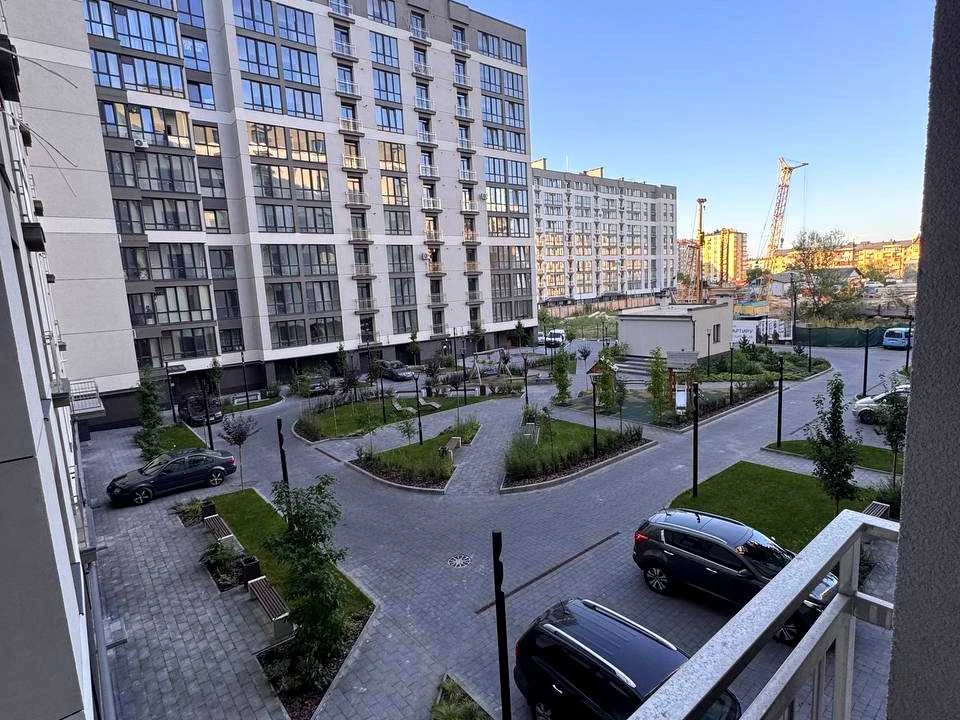 Квартира. Івано-Франківськ, Виноградна вул., (Будинок 10)