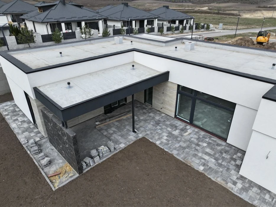Продам  будинок в місті. Затишний район