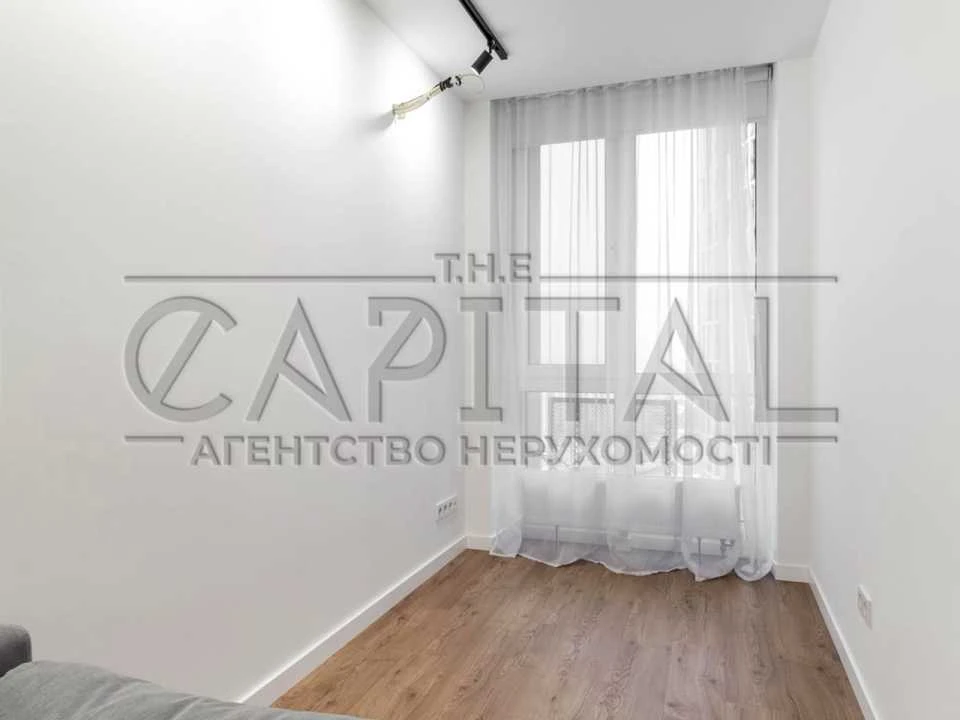 Квартира. Київ, Зарічна вул., 4 к