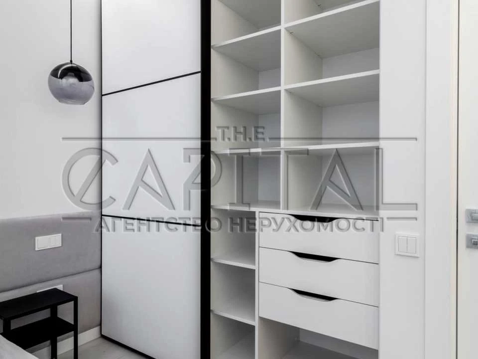 Квартира. Київ, Зарічна вул., 4 к