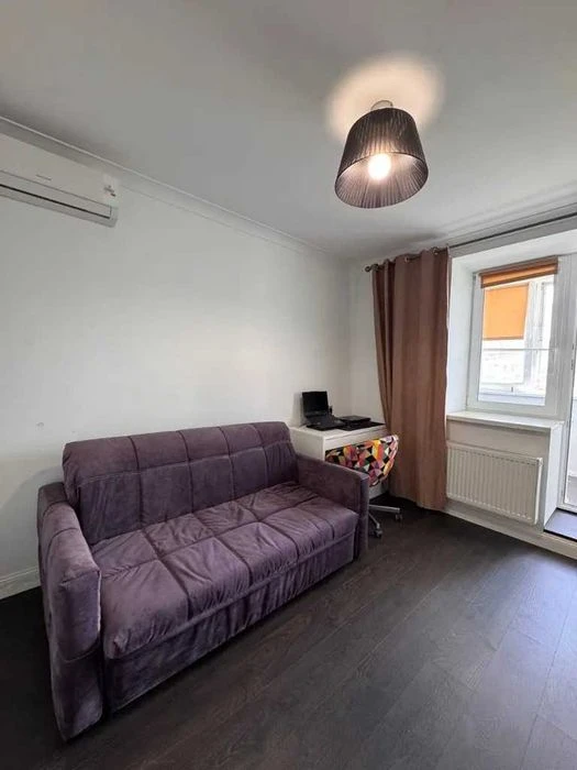 Продам 3к квартиру на Победе-6