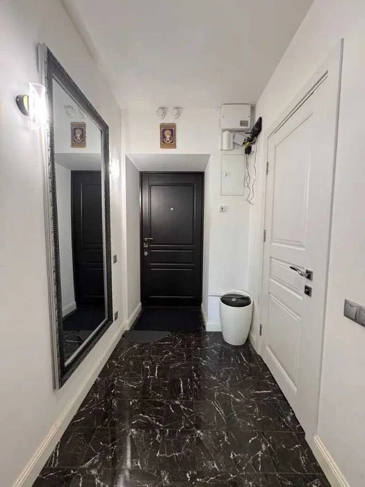 Продам 3к квартиру на Победе-6