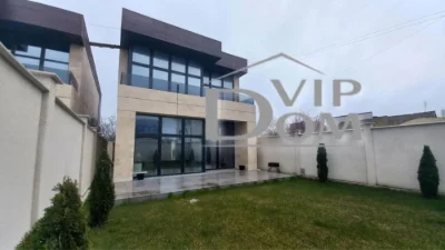 New house in Odessa, park, sea nearby