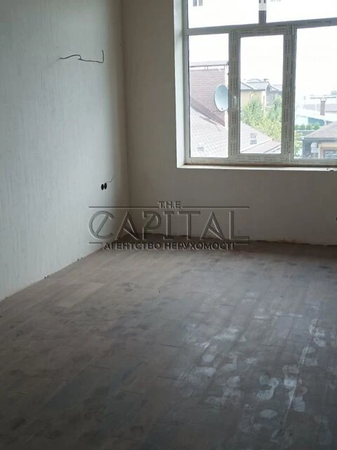 Продаж 2 поверхового будинку з ділянкою на 5 соток, 139 кв.