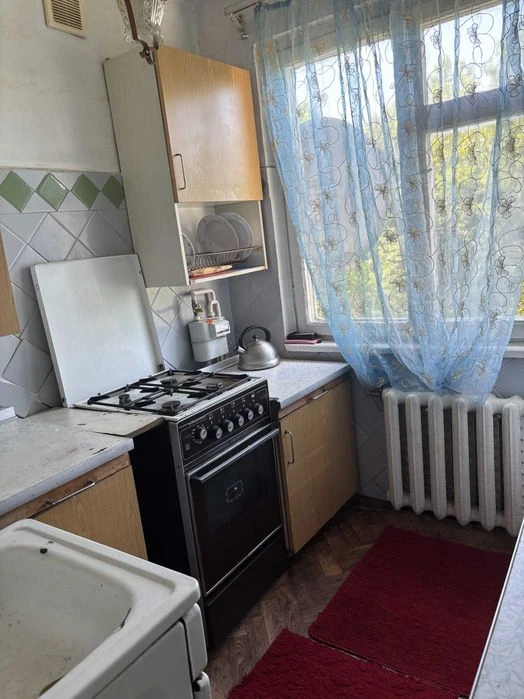 3-кімнатна квартира на Черемушках, пров. Вишневського,під де