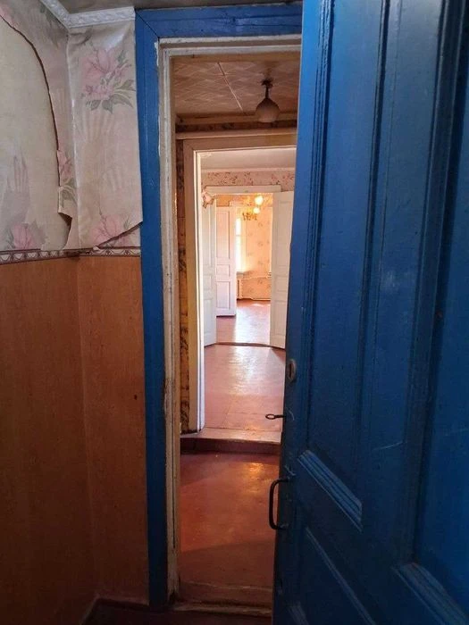 Продам 1/3 будинка в Основ'янському районі поруч с Одеской.