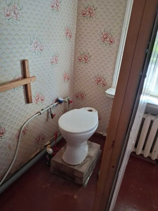 Продам 1/3 будинка в Основ'янському районі поруч с Одеской.