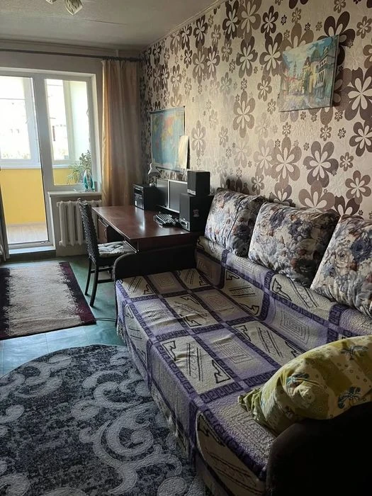 3 - комн. 64 м. кв. 7/9 эт. квартира, район Калиновой. Хорош