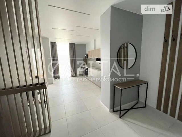 For sale 2-room apartment 67 sq. m. on Berezhanska Street 17 • ID 3465