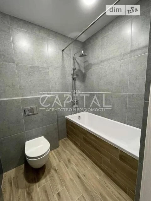 For sale 2-room apartment 67 sq. m. on Berezhanska Street 17 • ID 3465