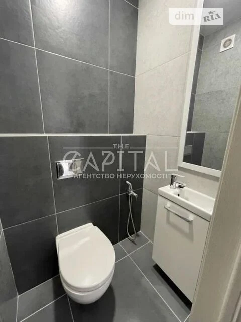 For sale 2-room apartment 67 sq. m. on Berezhanska Street 17 • ID 3465