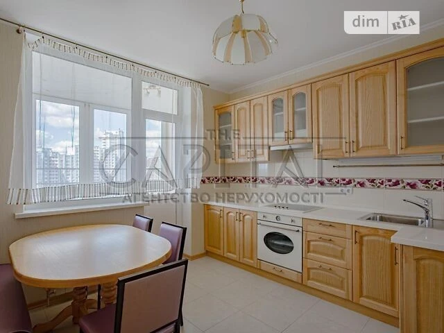 Sale of 2-room apartment 83 sq. m on Chavdar Yelyzavety 1 st. • ID