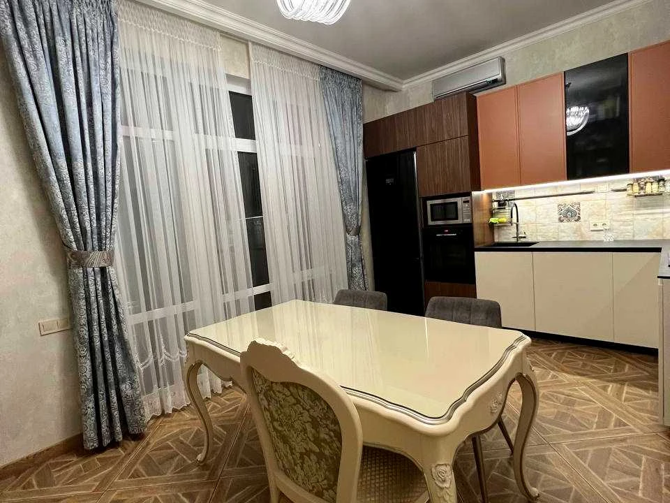 Будинок. Одеса, Анатолія Бачинського вул.