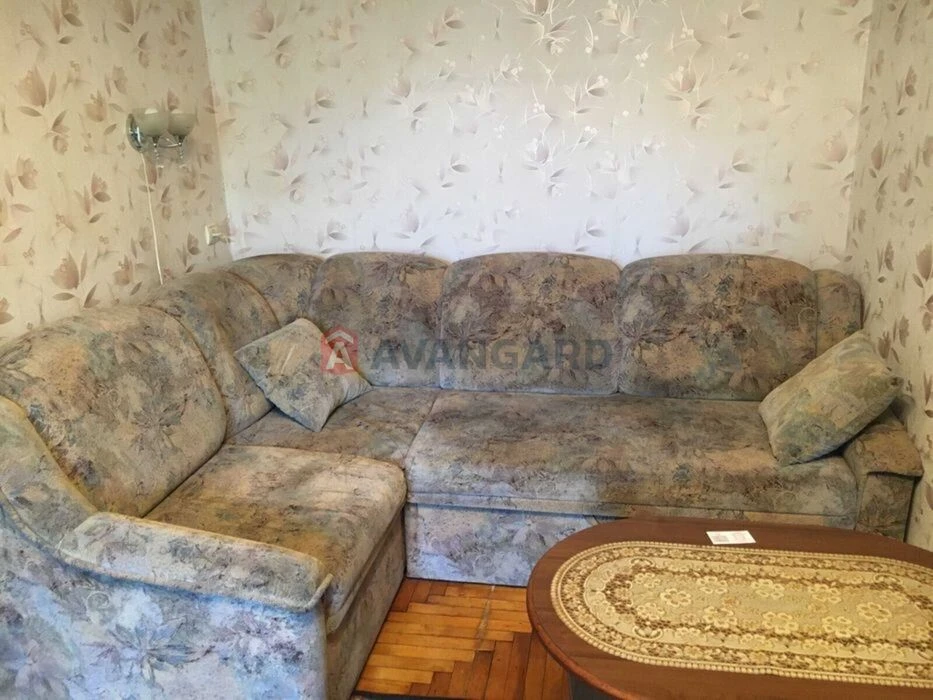 Продаж двокімнатної квартири , на правому березі
