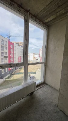 Продаж 3к.кв  на Рівненській в зданому будинку