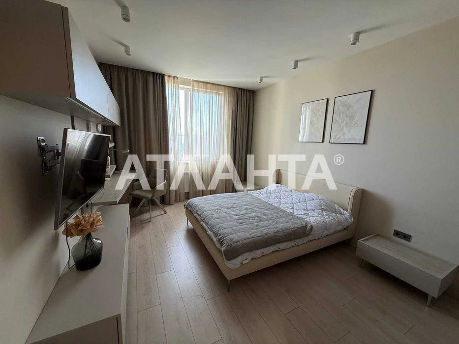Luxurious apartment in Altair-2 residential complex. Middle floor, apartment on the right