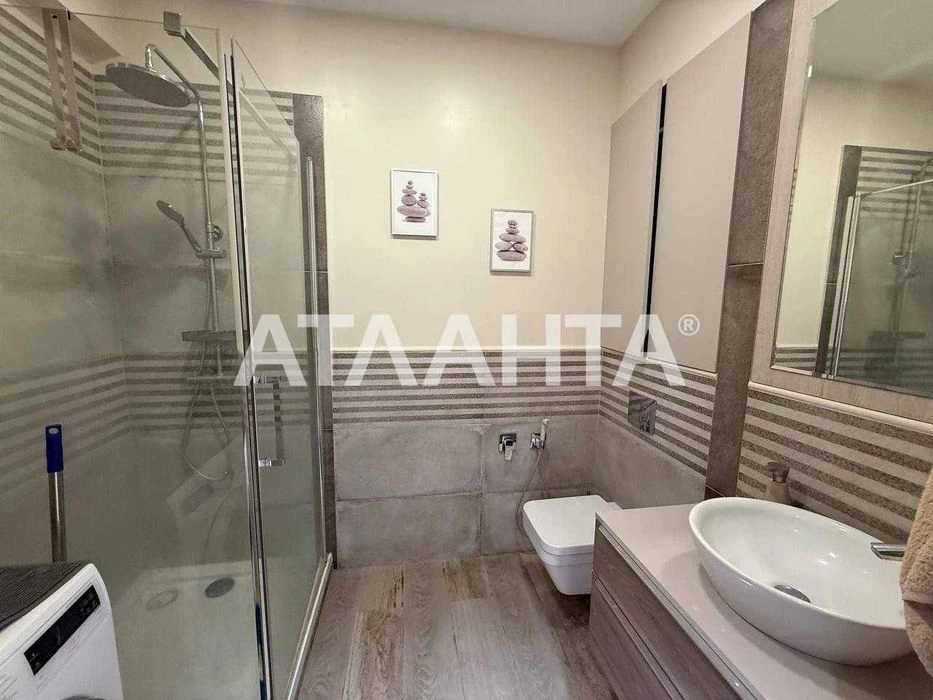 Luxurious apartment in Altair-2 residential complex. Middle floor, apartment on the right