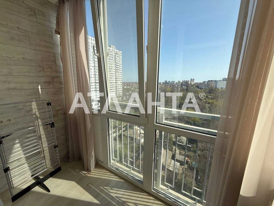 Luxurious apartment in Altair-2 residential complex. Middle floor, apartment on the right