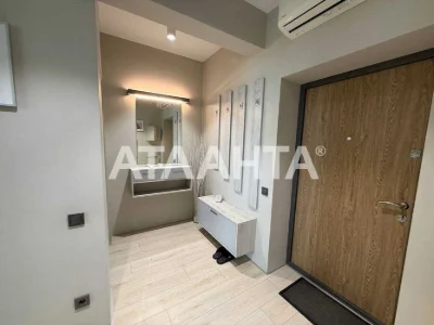 Luxurious apartment in Altair-2 residential complex. Middle floor, apartment on the right