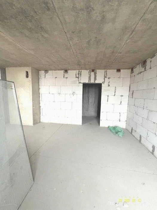 Продам однокомнатную квартиру в ЖК Одесский двор.