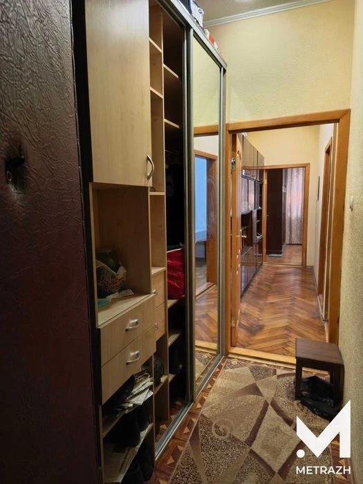 ПРОДАЖА! 3к квартира в центре / Держпром / 2 этаж / 50м2 / 9