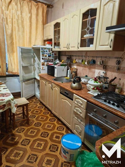 ПРОДАЖА! 3к квартира в центре / Держпром / 2 этаж / 50м2 / 9