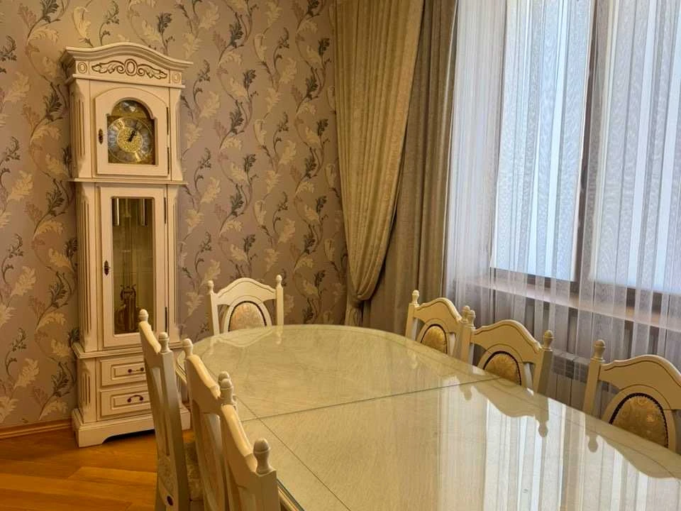 Квартира. Ужгород, Вишнева вул. (Поліни Осипенко)