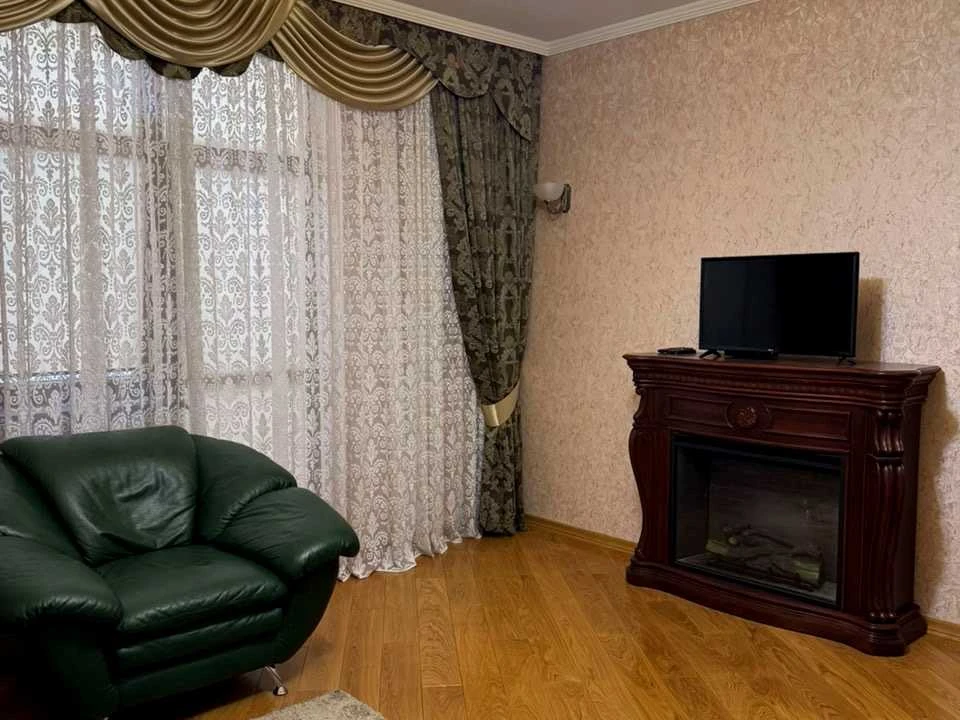 Квартира. Ужгород, Вишнева вул. (Поліни Осипенко)