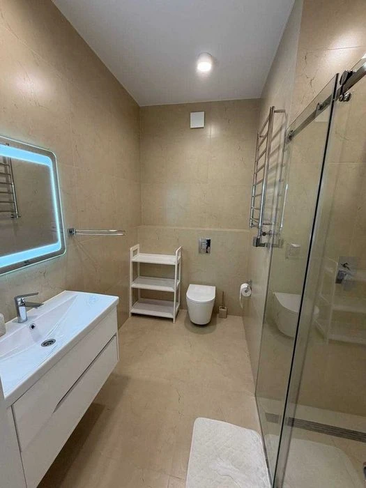 40162   Елітний танхаус у дендропарку — 210 м² + тераса, суч
