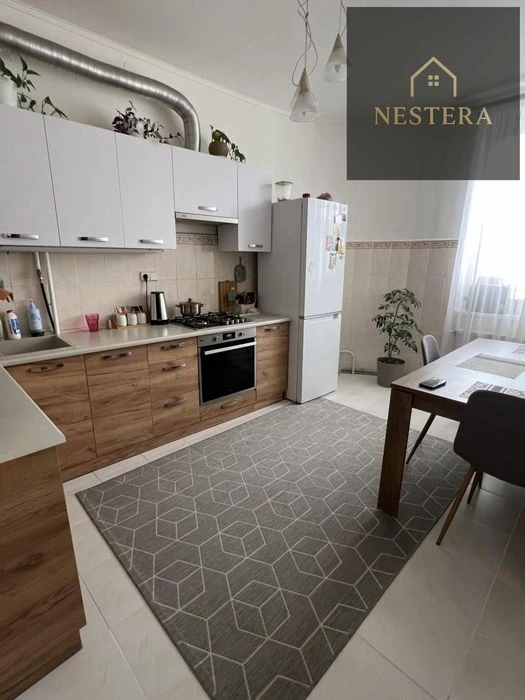 Продаж квартири , старий центр міста , Рафанда