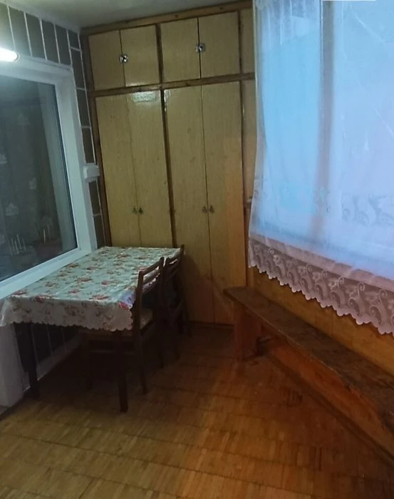 Продаж 3к квартири по вул. Екстер (колишня вул. Цвєтаєва), б