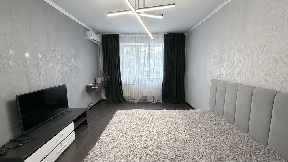 Продаж Позняки 1 кімнатна квартира Григоренко