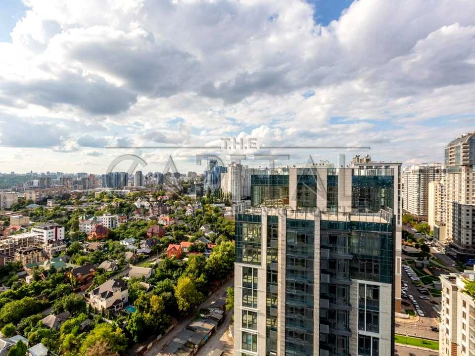 Квартира. Київ, Андрія Верхогляда вул. (Михайла Драгомирова)