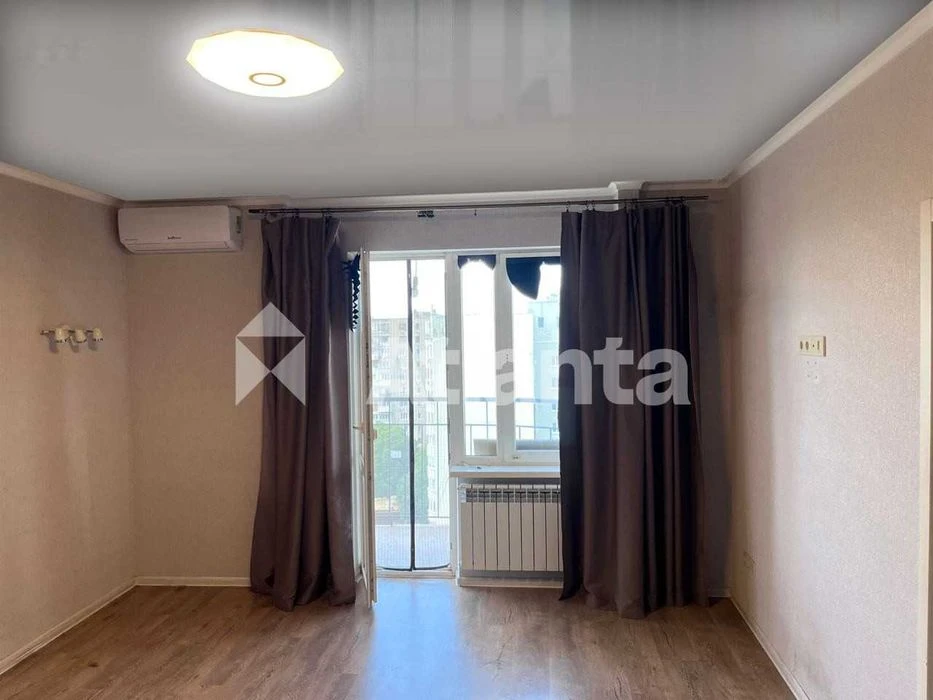 1-кімнатна 43 м² на Таїрова | цегляний будинок, ремонт, балк