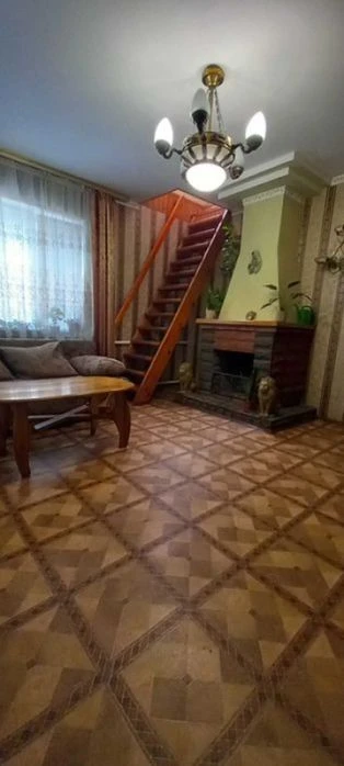 Частина будинку у тихому районі, 566823