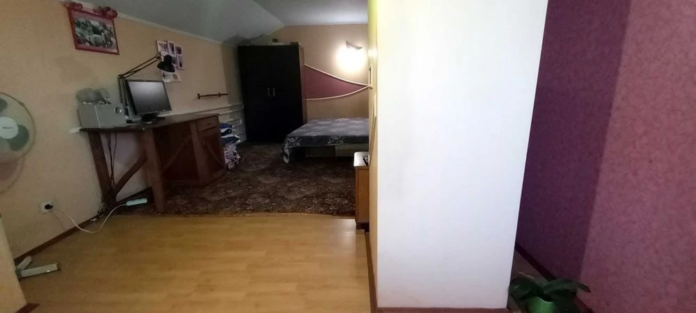 Частина будинку у тихому районі, 566823