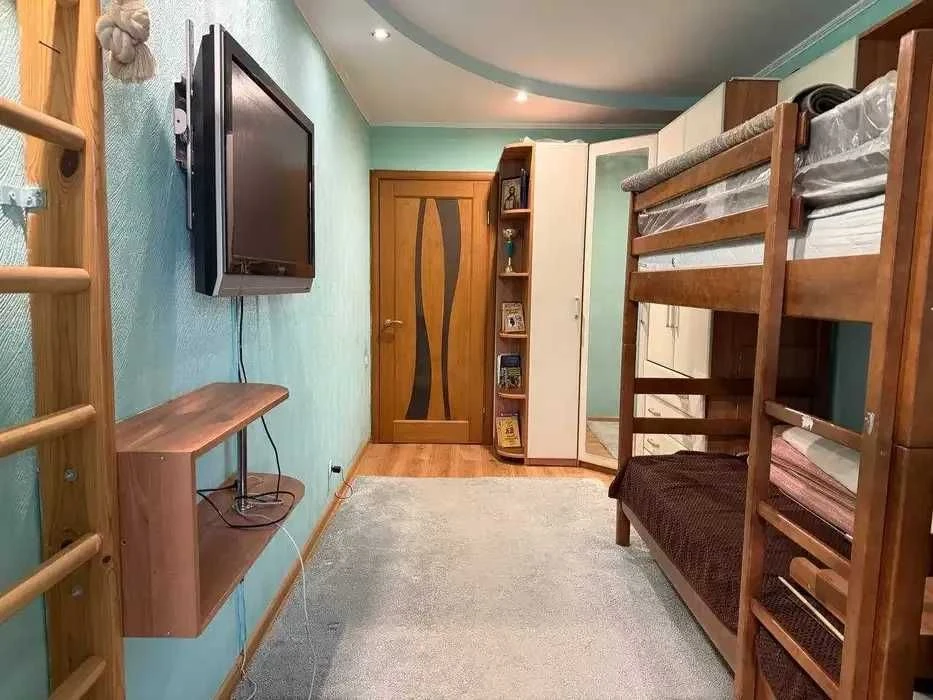 Продам 3к квартиру пр-кт Слобожанский, Калиновая, 15 мин Цен