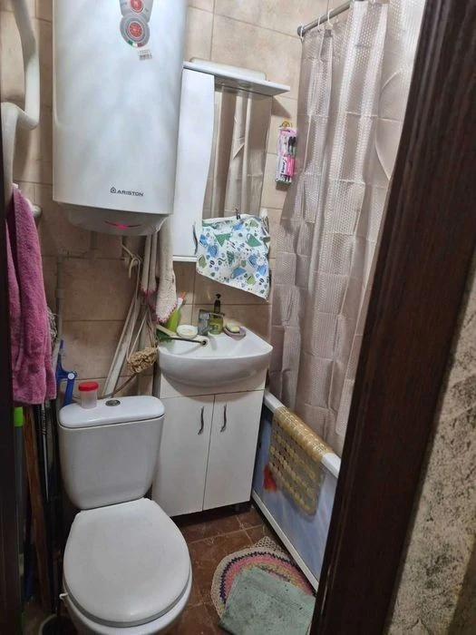 BARGAIN! I will sell a one-room apartment on Vidradny from the owner