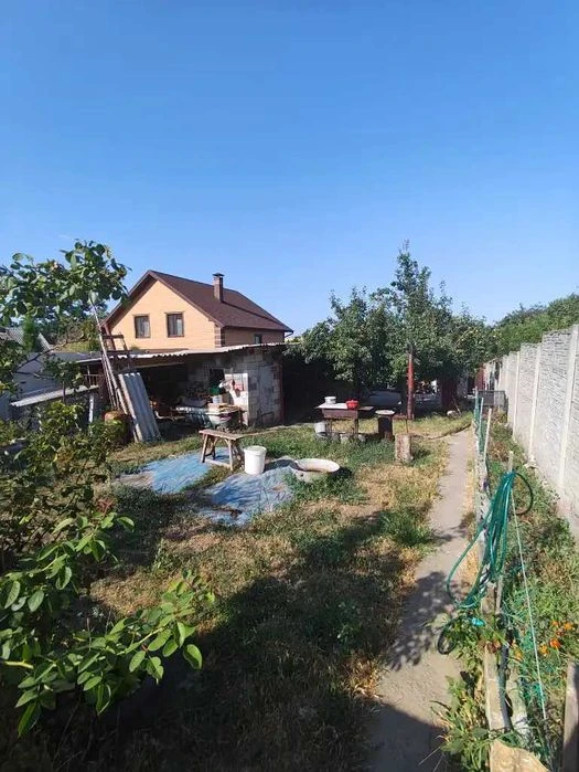 Продам невеликий 3к будинок Перемога Ділянка 8,5сот Опалення