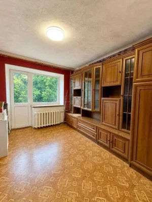 БЕЗ КОМИССИИ! Продам 1 комнатную квартиру в шаговой доступно