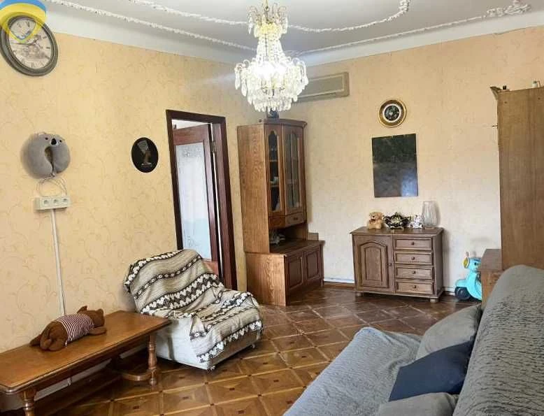 Продам 2-х комнатную квартиру на Черемушках в хорошем месте