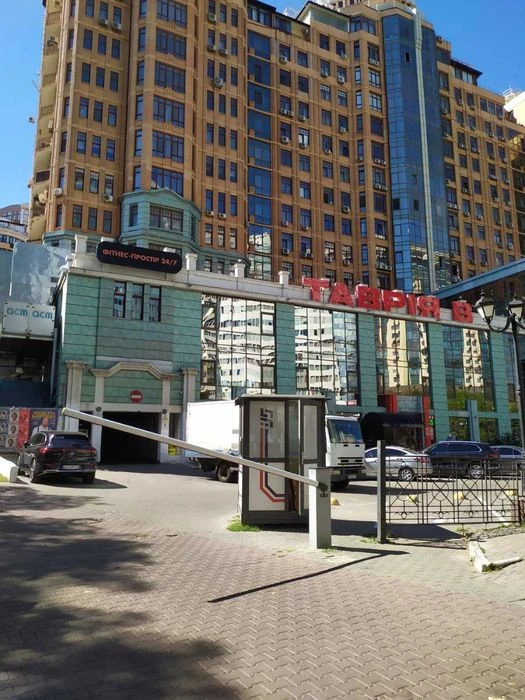 Паркоместо на Генуэзской в ЖК "Корона  Новой Аркадии"!