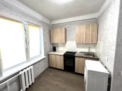 Продаж 3 кімнаної квартири Малий ринок