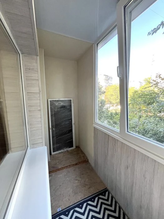 Продаж 3 кімнаної квартири Малий ринок