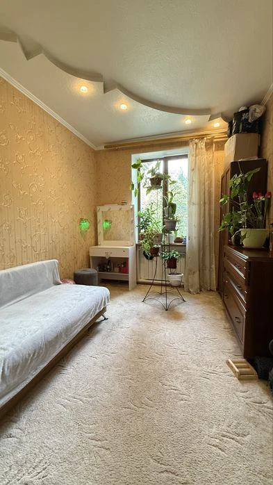Продам 3-комн. квартиру 72 кв.м. в районе Малого рынка