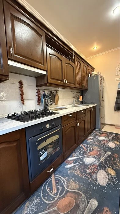 Продам 3-комн. квартиру 72 кв.м. в районе Малого рынка