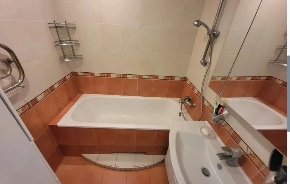 Продам 2к квартиру район Вишенька
