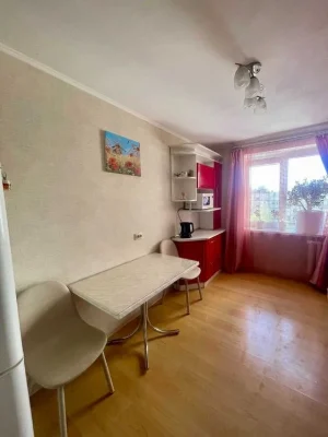 (5) Продам 3к квартиру на Вишенці 9081