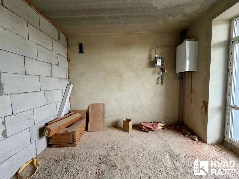 Здана 2 кім квартира біля озера , 5 поверх, цегляний будинок