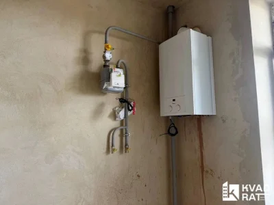 Здана 2 кім квартира біля озера , 5 поверх, цегляний будинок